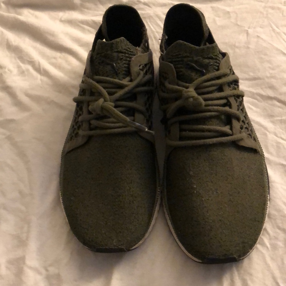 Puma Ignite , Size 10 , Olive and White